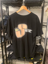 Load image into Gallery viewer, Stussy Pink S Crown Shirt Size L