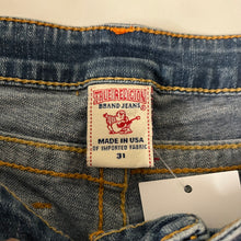 Load image into Gallery viewer, True Religion Jean Shorts Size 31”