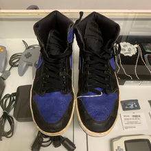 Load image into Gallery viewer, 2001 Air Jordan Royal 1’s 8.5M/10W Preowned/No Box