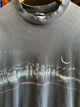 Load image into Gallery viewer, 90’s Honolulu City Lights Tee Size M