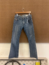 Load image into Gallery viewer, CB diesel Jeans 33x30