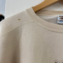 Load image into Gallery viewer, 90&#39;s Crazy Shirtz Hawaiian Quilt Tan Crewneck Size M
